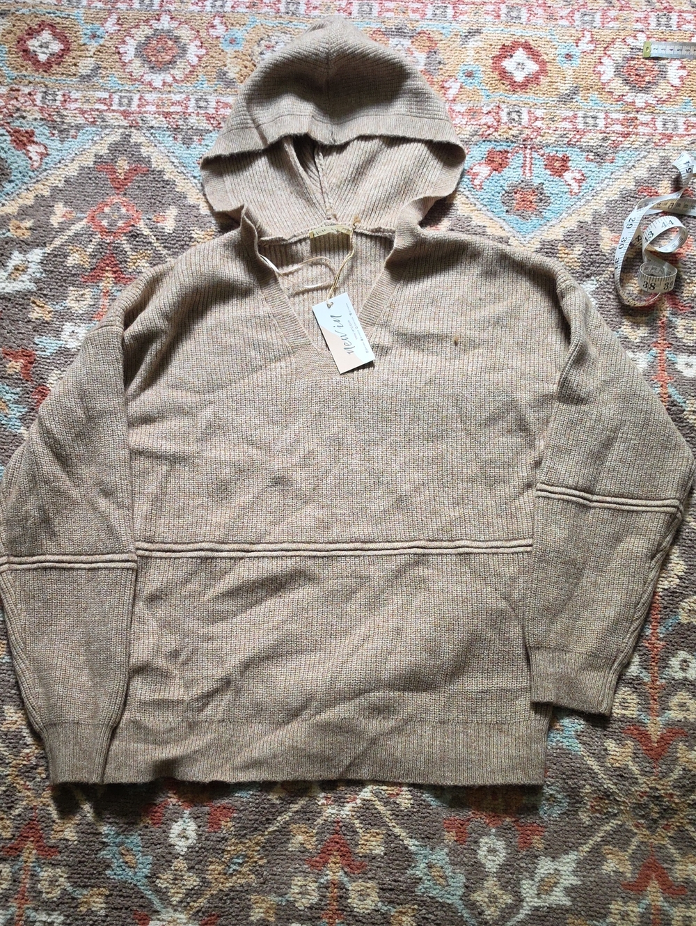 New In Ribbed Hooded Sweater Size Medium